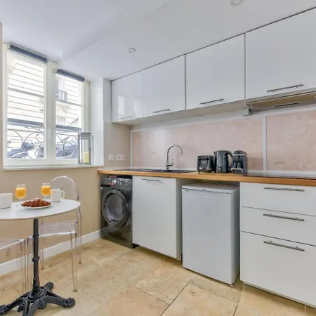 Apartment Atelier D'artiste A Saint Germain Paris